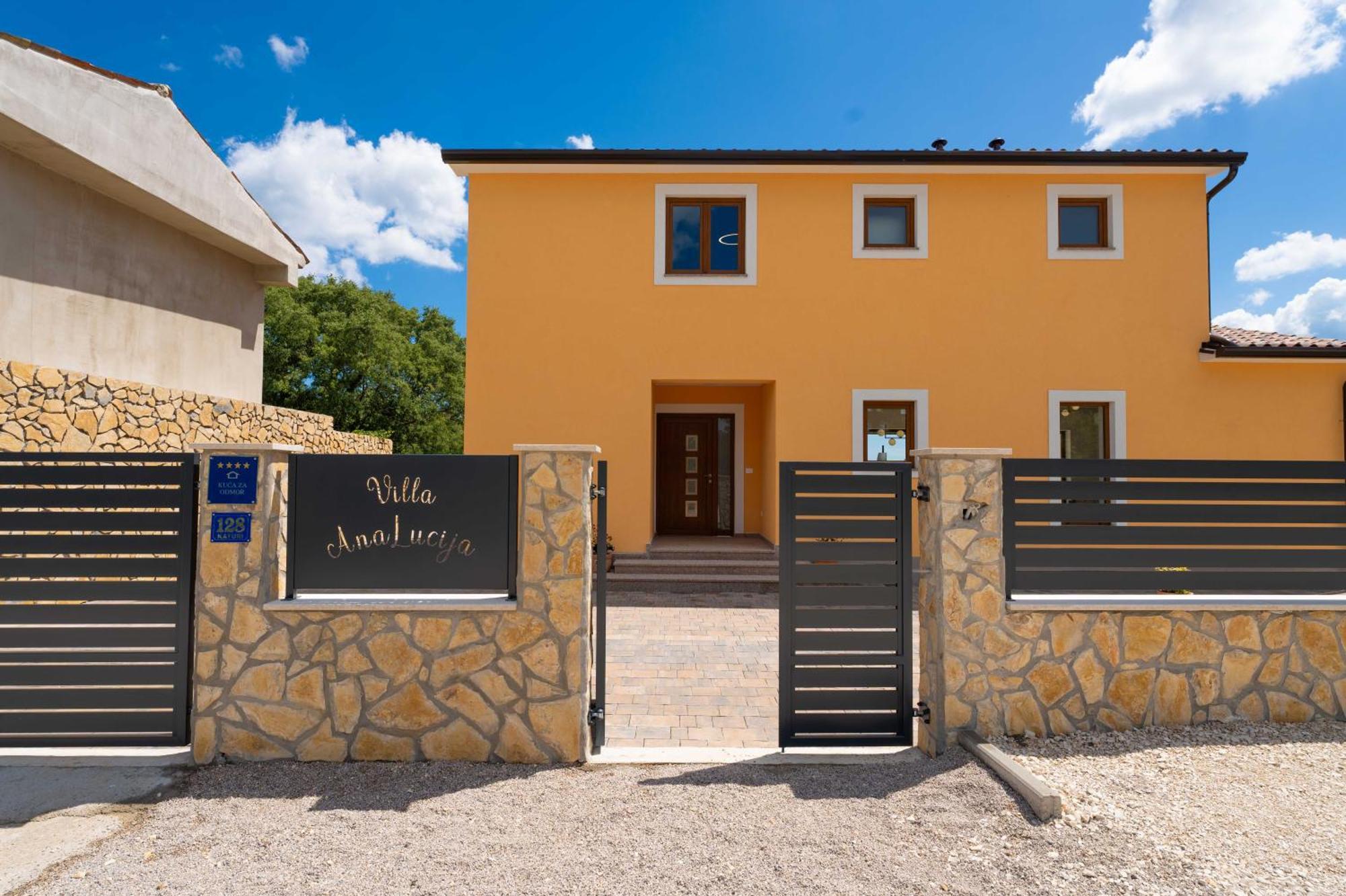 Ana Lucija Vila Labin (Istria)